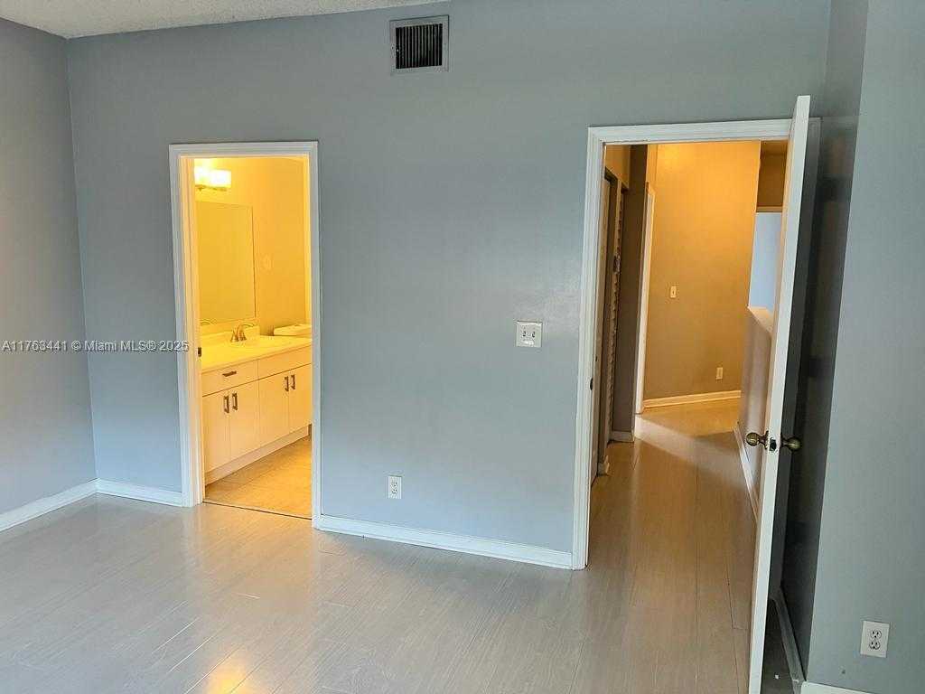 Small Image of 1597 BARCELONA WAY #2-32, Weston Number 19