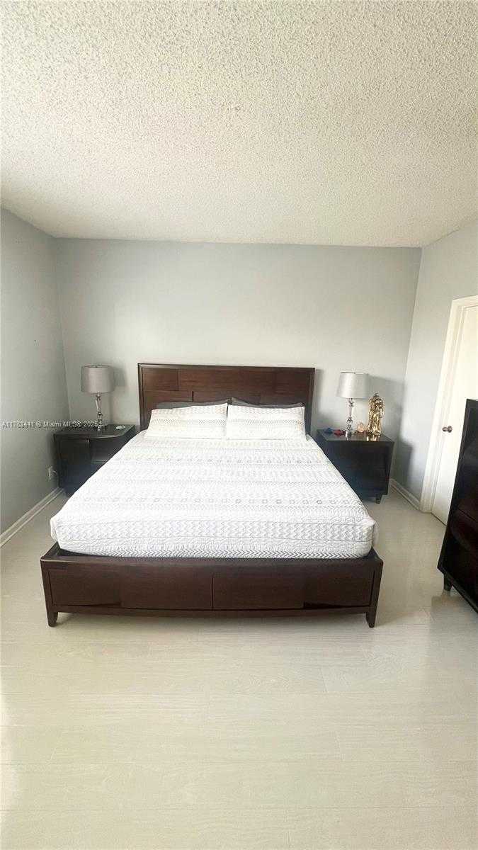 Small Image of 1597 BARCELONA WAY #2-32, Weston Number 20
