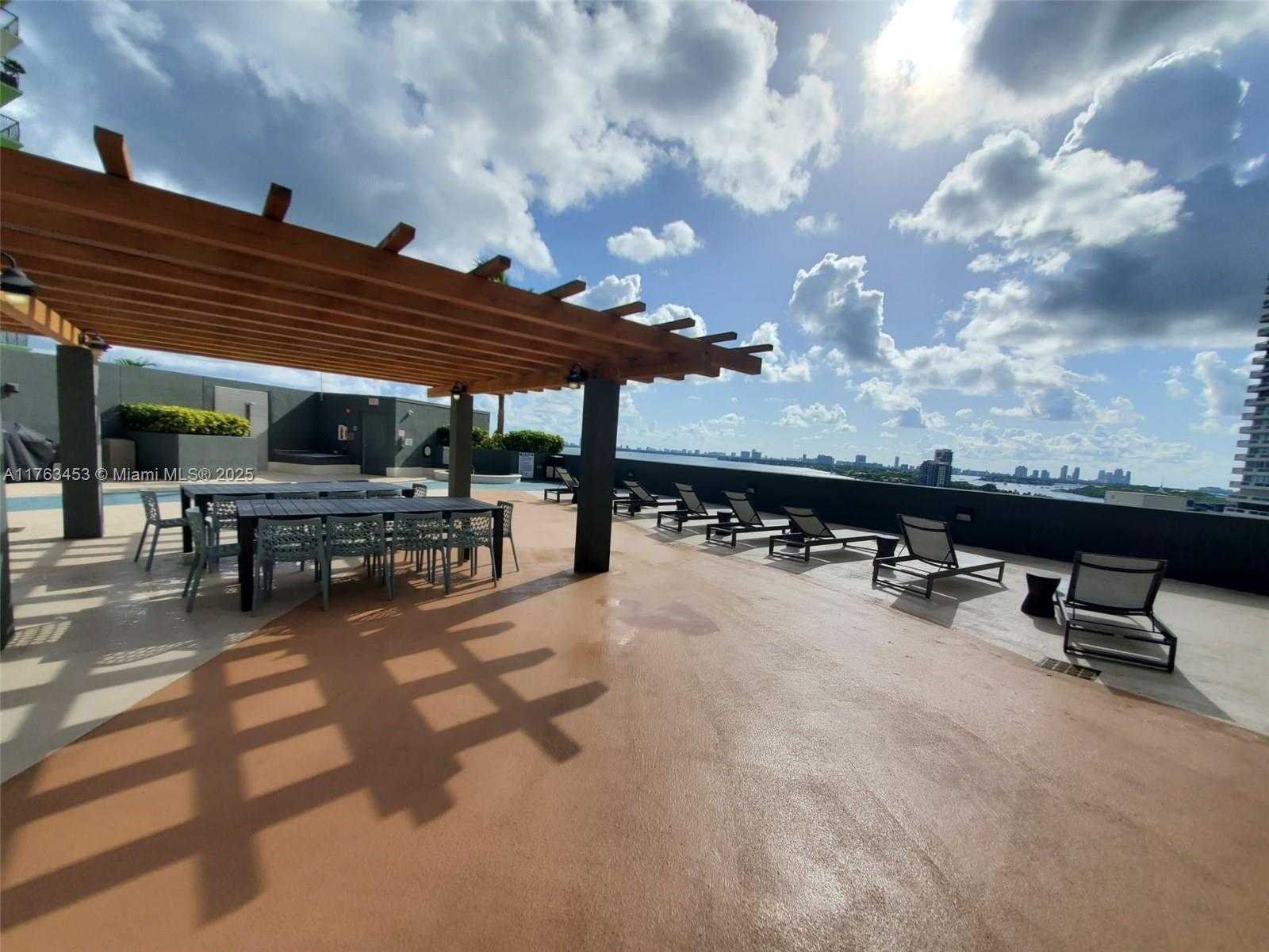 Small Image of 1750 NORTH BAYSHORE DR #5111, Miami Number 8