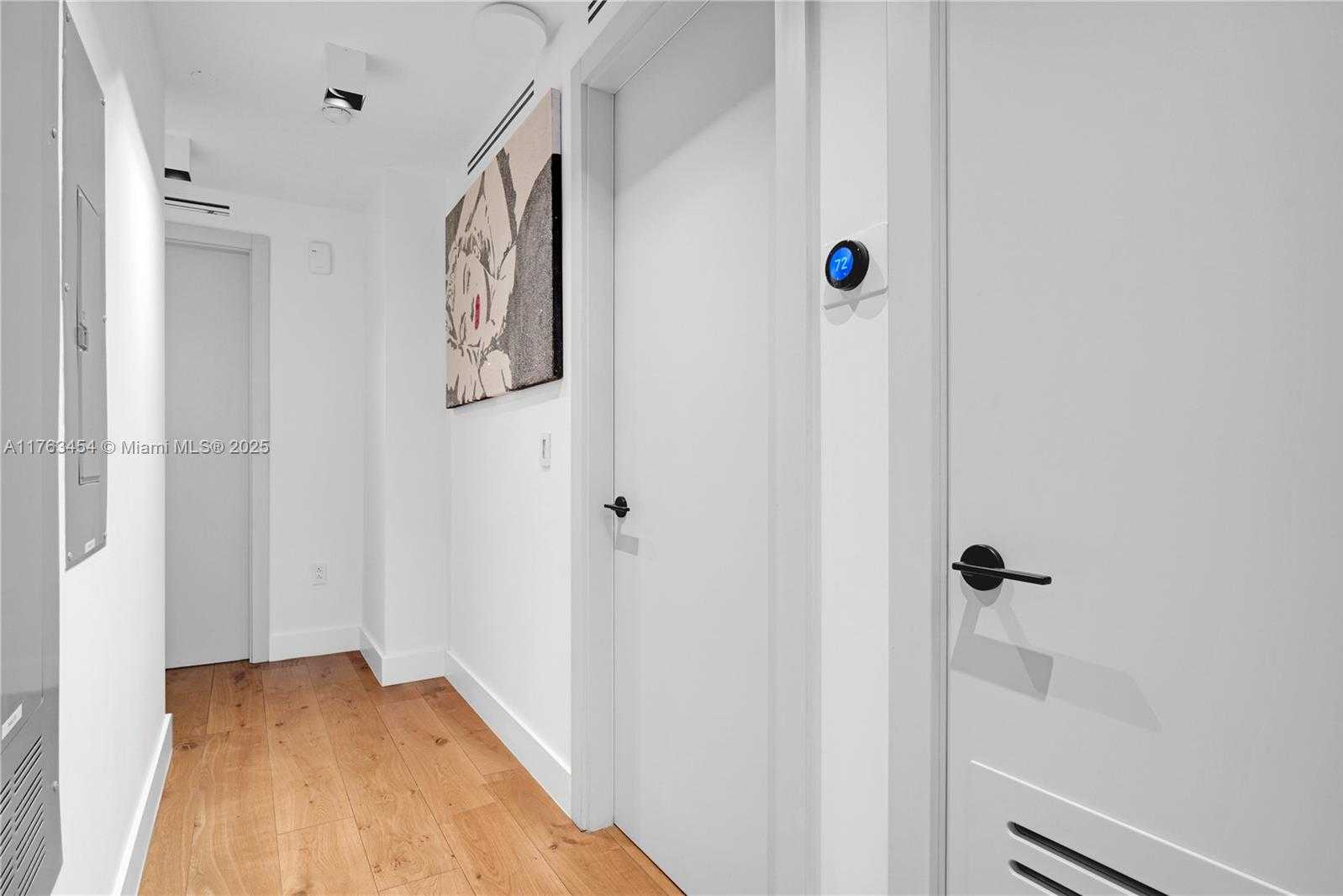 Small Image of 350 MERIDIAN AVE #PH, Miami Beach Number 15