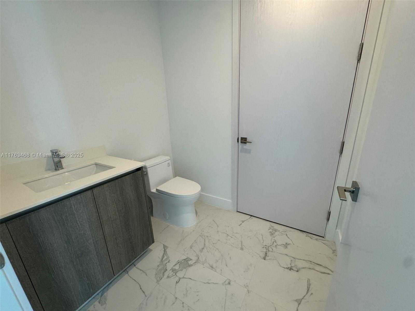 Small Image of 17550 COLLINS AVE #1005, Sunny Isles Beach Number 9