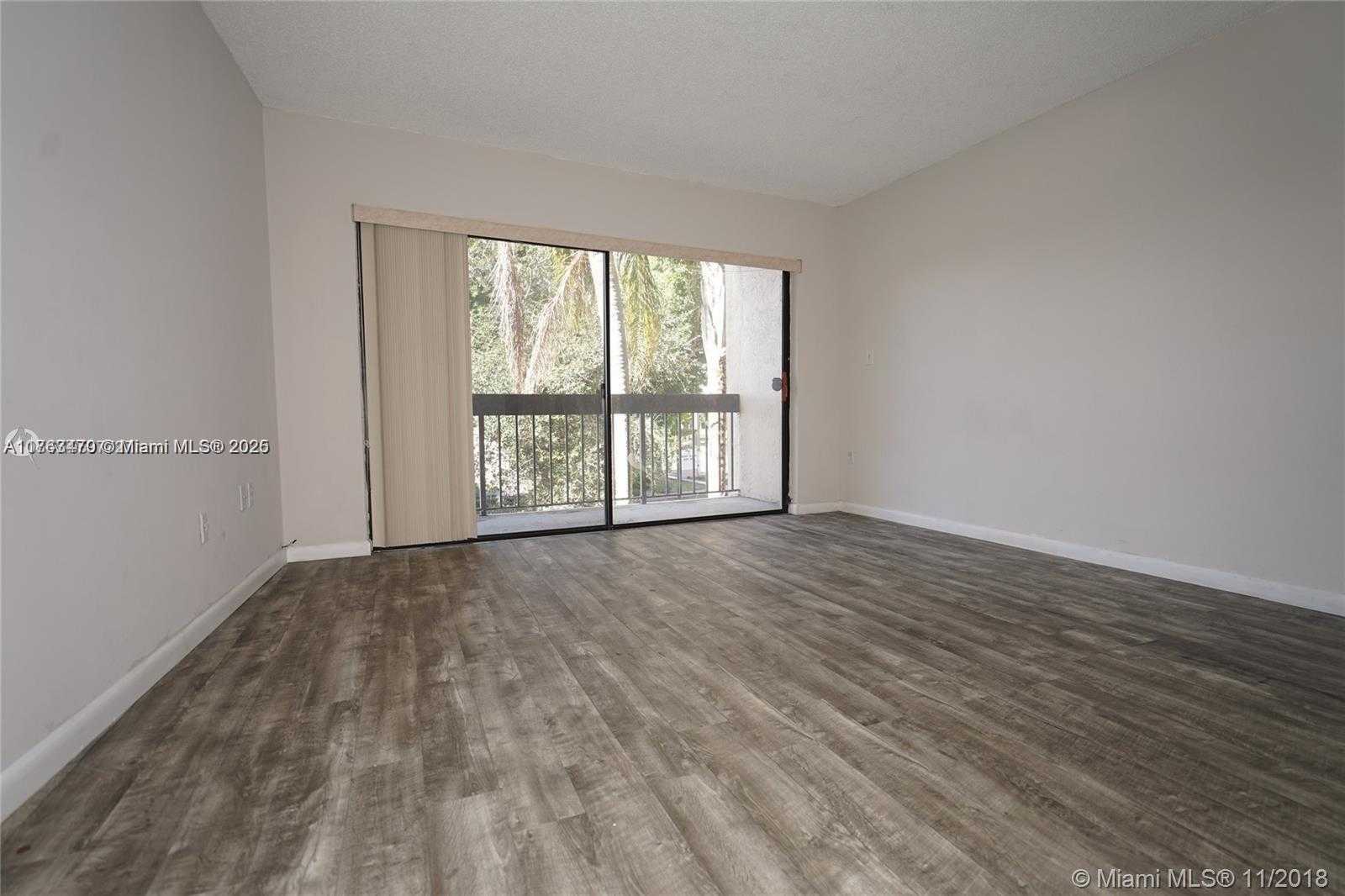 Small Image of 5201 ORDUNA DR #12, Coral Gables Number 13