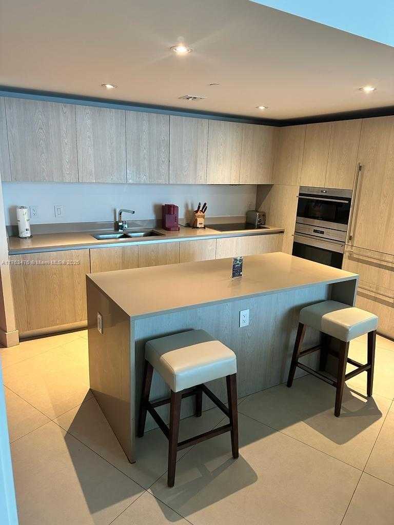 Small Image of 4111 SOUTH OCEAN DR #MPH5, Hollywood Number 3