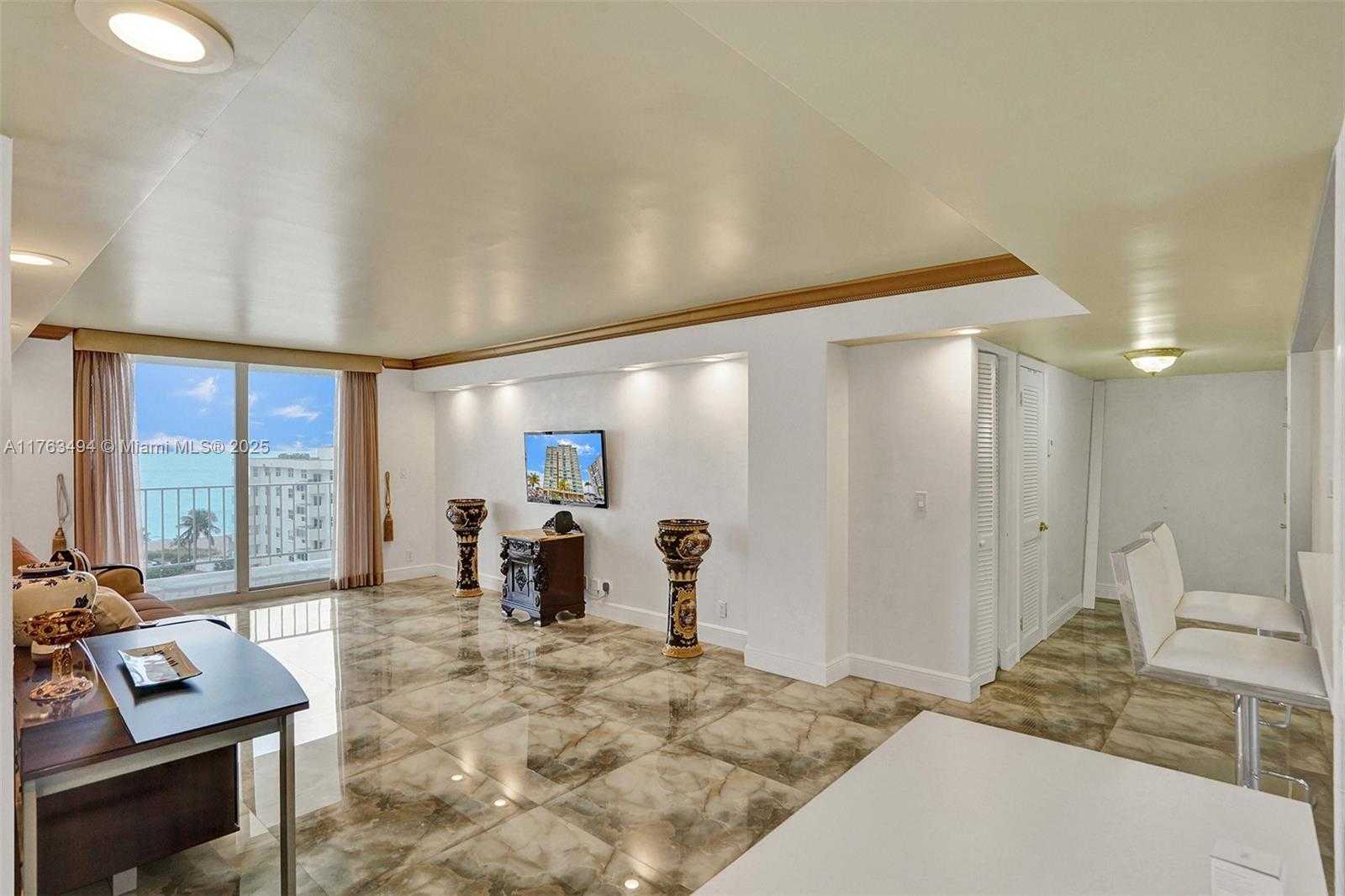 Small Image of 1410 SOUTH OCEAN DR #1102, Hollywood Number 5