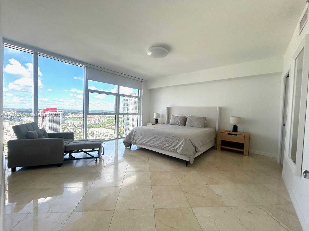 Small Image of 1830 SOUTH OCEAN DR #3707, Hallandale Beach Number 15