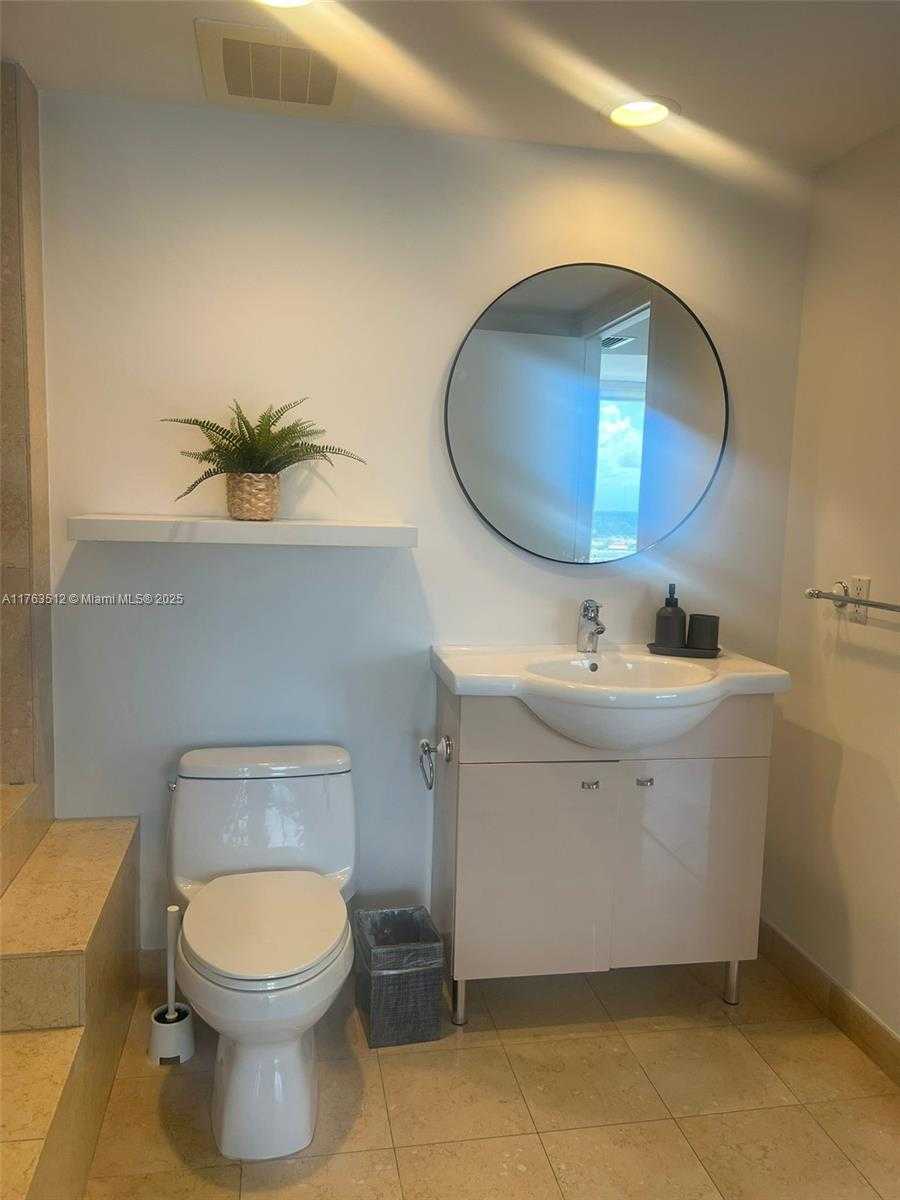Small Image of 1830 SOUTH OCEAN DR #3707, Hallandale Beach Number 29