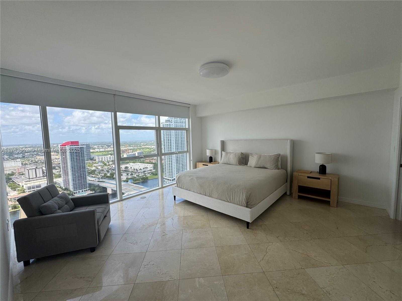 Small Image of 1830 SOUTH OCEAN DR #3707, Hallandale Beach Number 35