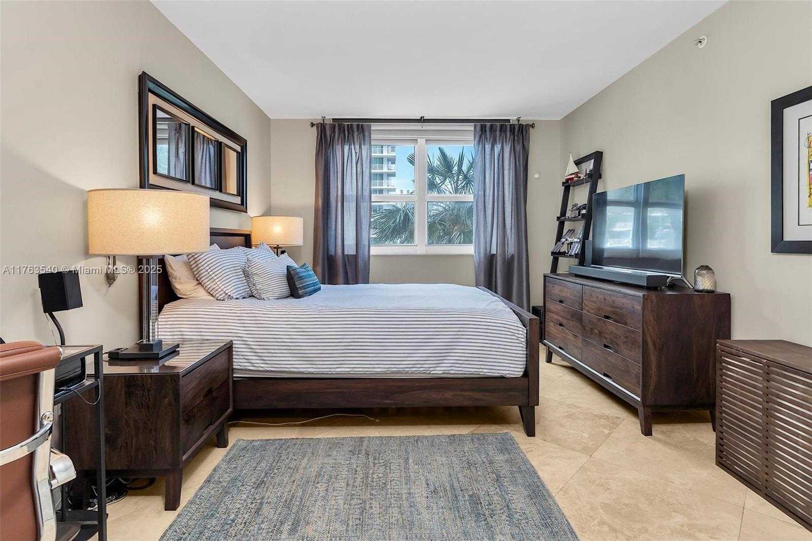 Small Image of 1155 BRICKELL BAY DR #710, Miami Number 20
