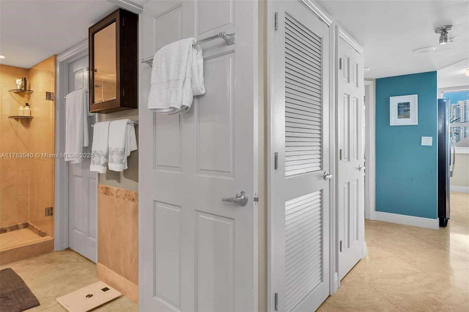 Small Image of 1155 BRICKELL BAY DR #710, Miami Number 30