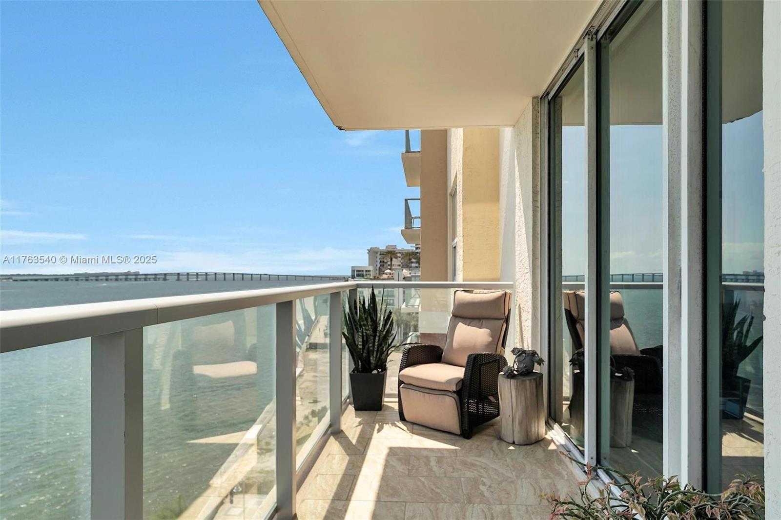Small Image of 1155 BRICKELL BAY DR #710, Miami Number 8