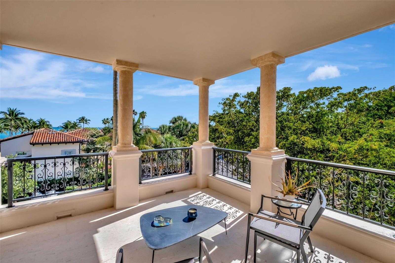 Small Image of 19136 FISHER ISLAND DR #19136, Miami Beach Number 10