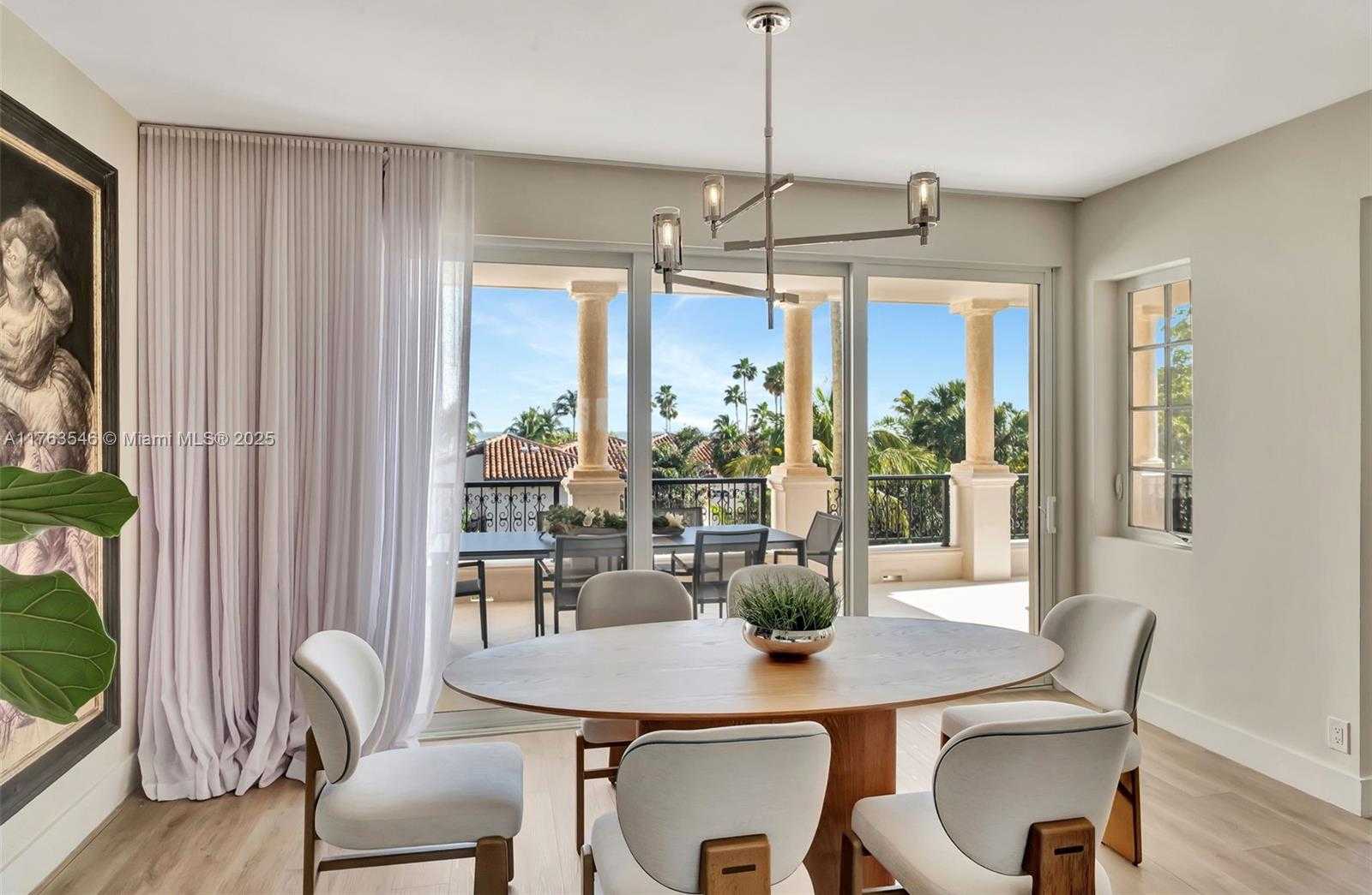 Small Image of 19136 FISHER ISLAND DR #19136, Miami Beach Number 3