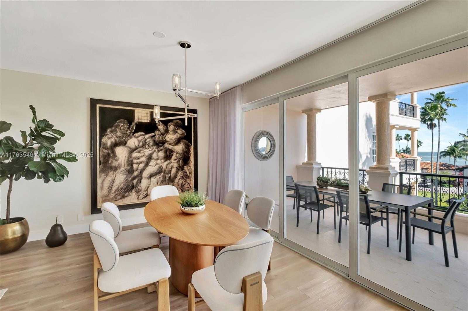 Small Image of 19136 FISHER ISLAND DR #19136, Miami Beach Number 4