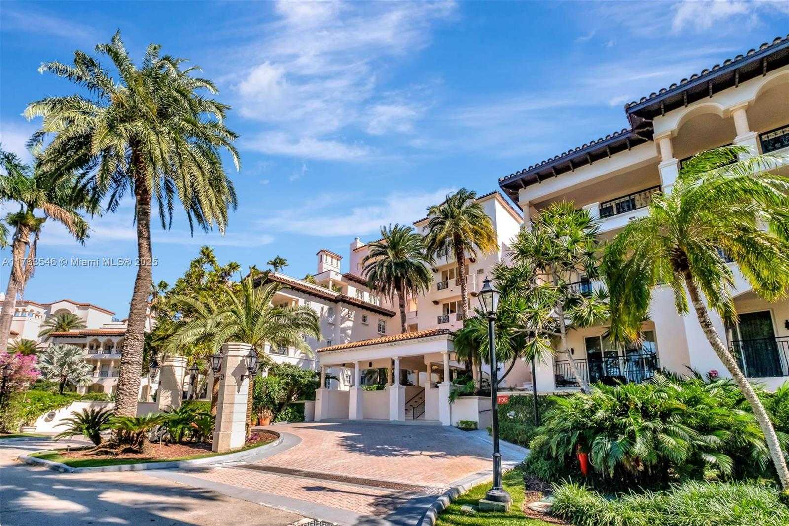 Small Image of 19136 FISHER ISLAND DR #19136, Miami Beach Number 45