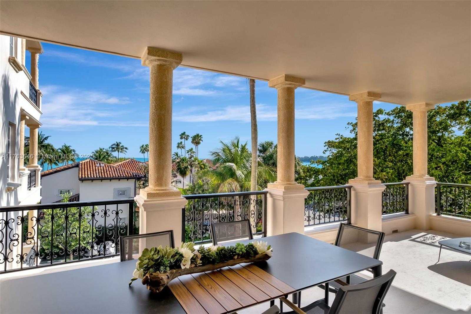 Small Image of 19136 FISHER ISLAND DR #19136, Miami Beach Number 6