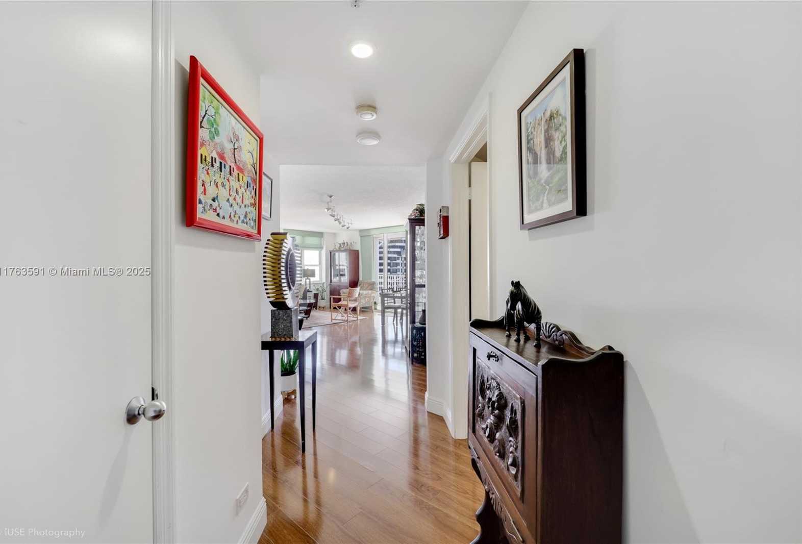 Small Image of 701 BRICKELL KEY BLVD #1510, Miami Number 2
