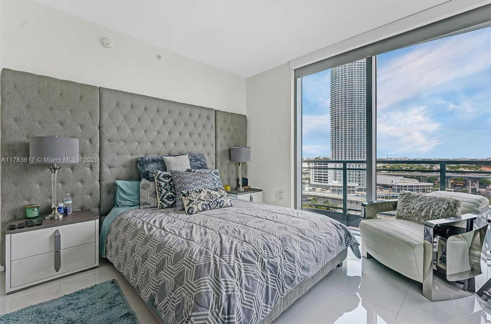Small Image of 92 SOUTH WEST 3RD ST #1710, Miami Number 11