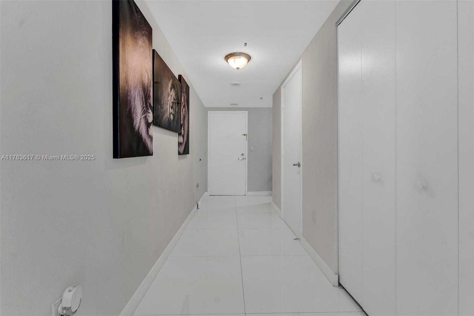 Small Image of 92 SOUTH WEST 3RD ST #1710, Miami Number 23