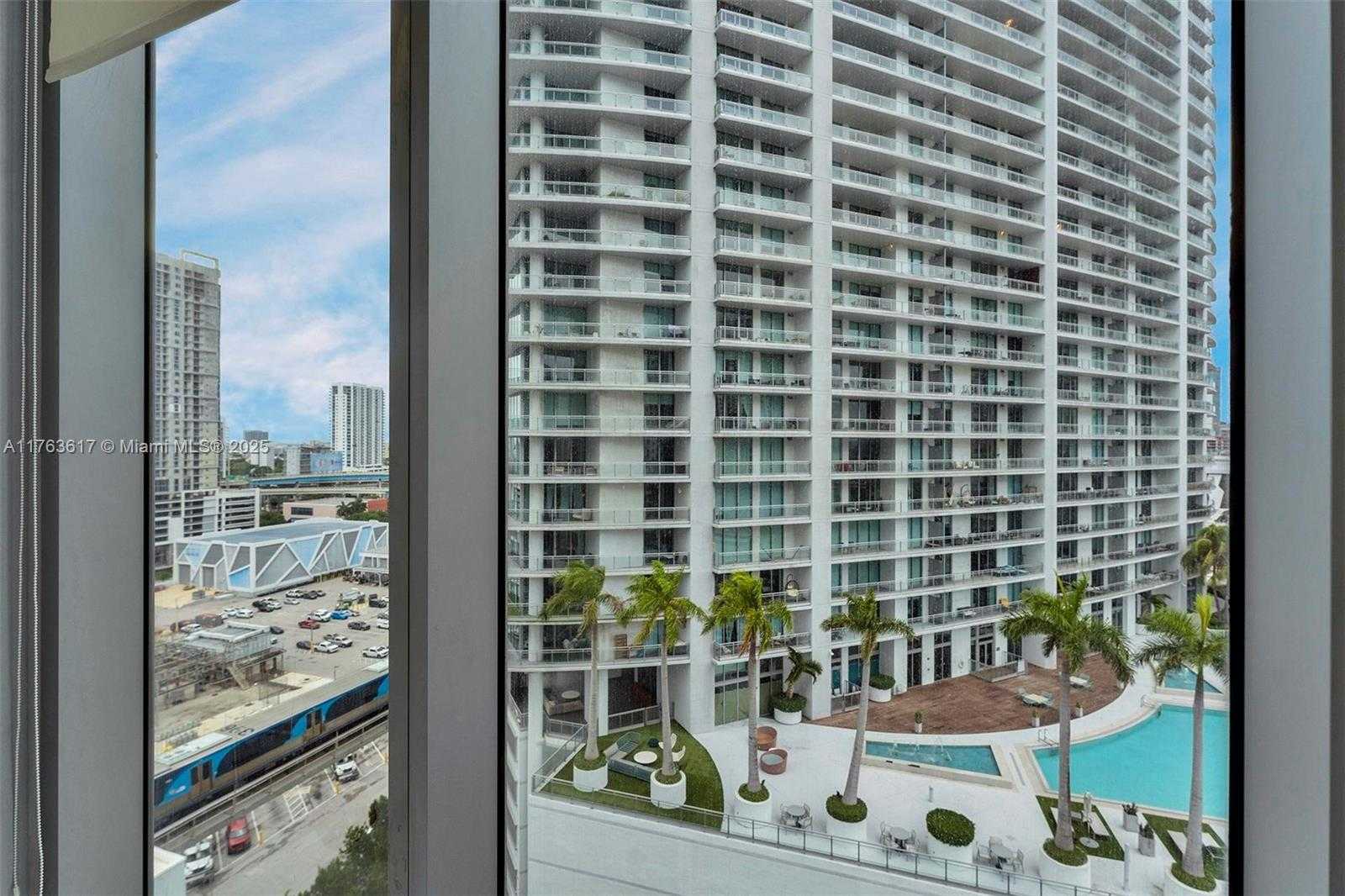 Small Image of 92 SOUTH WEST 3RD ST #1710, Miami Number 29