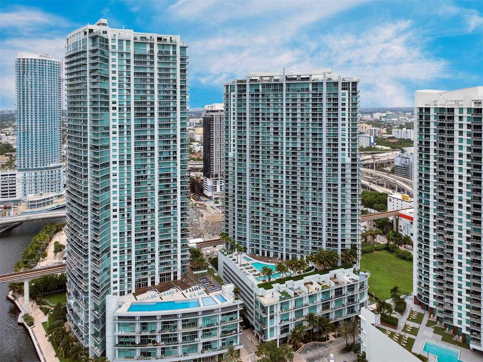 Small Image of 92 SOUTH WEST 3RD ST #1710, Miami Number 3