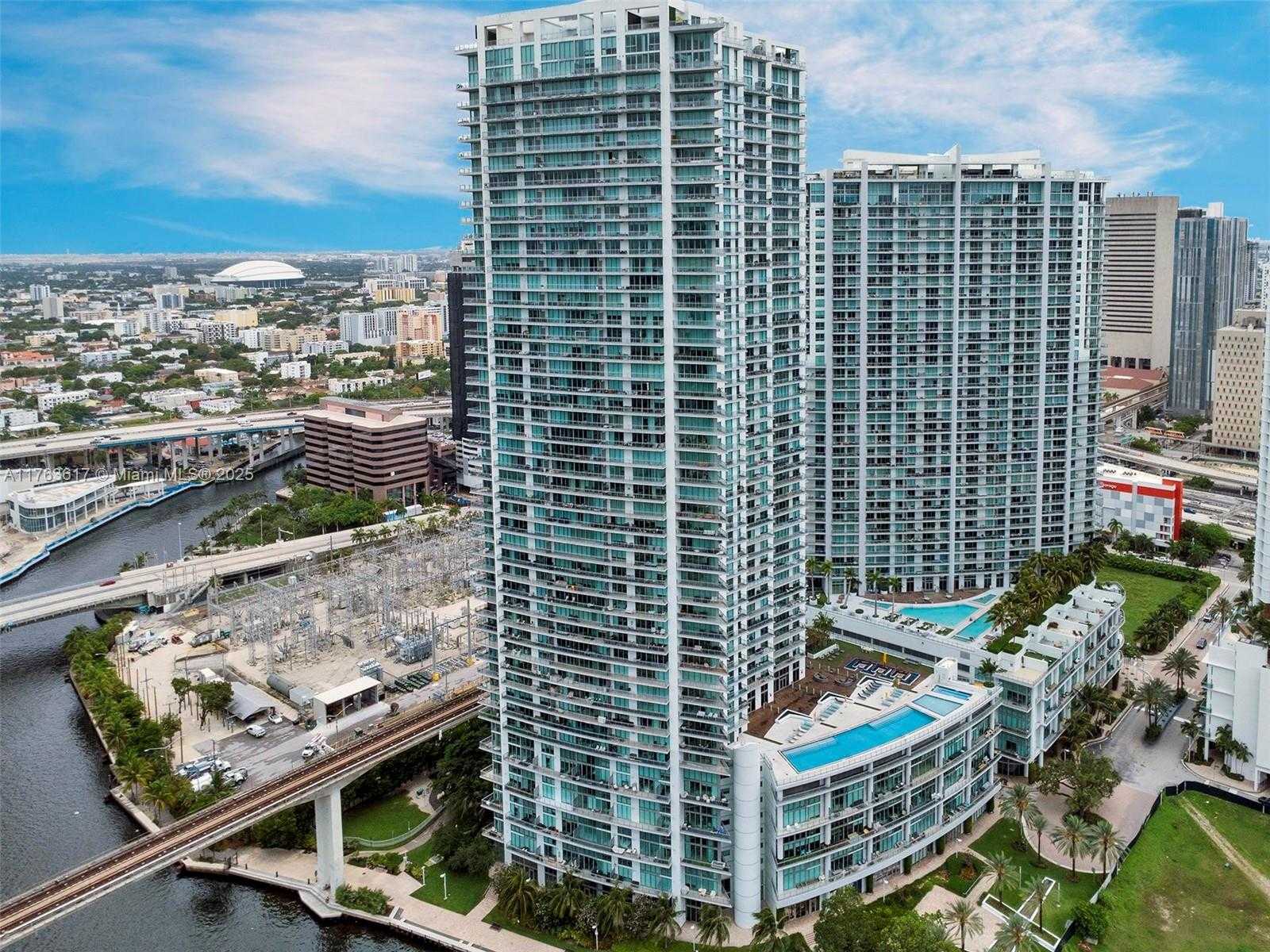 Small Image of 92 SOUTH WEST 3RD ST #1710, Miami Number 39