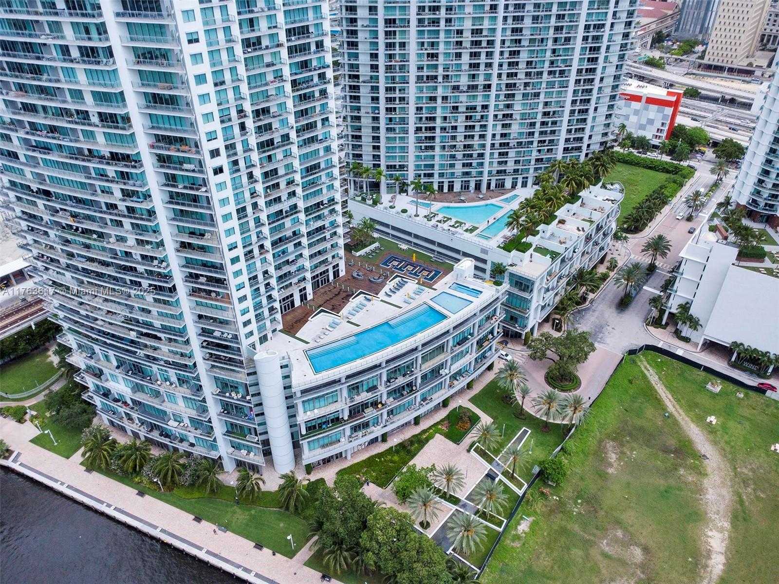 Small Image of 92 SOUTH WEST 3RD ST #1710, Miami Number 40