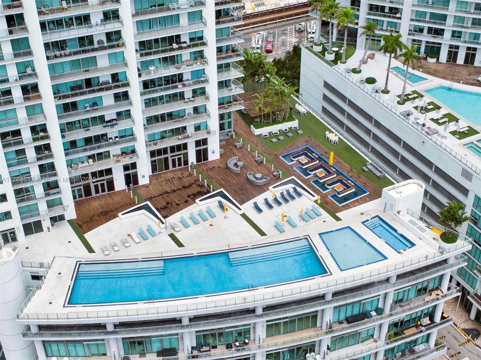 Small Image of 92 SOUTH WEST 3RD ST #1710, Miami Number 41