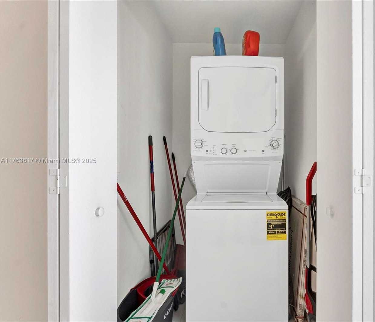 Small Image of 92 SOUTH WEST 3RD ST #1710, Miami Number 42