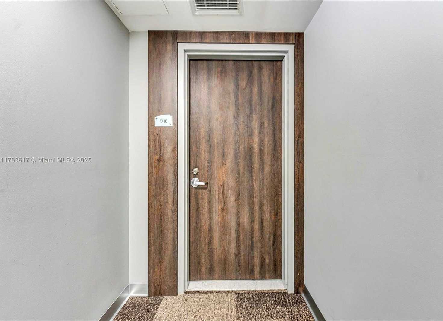 Small Image of 92 SOUTH WEST 3RD ST #1710, Miami Number 5