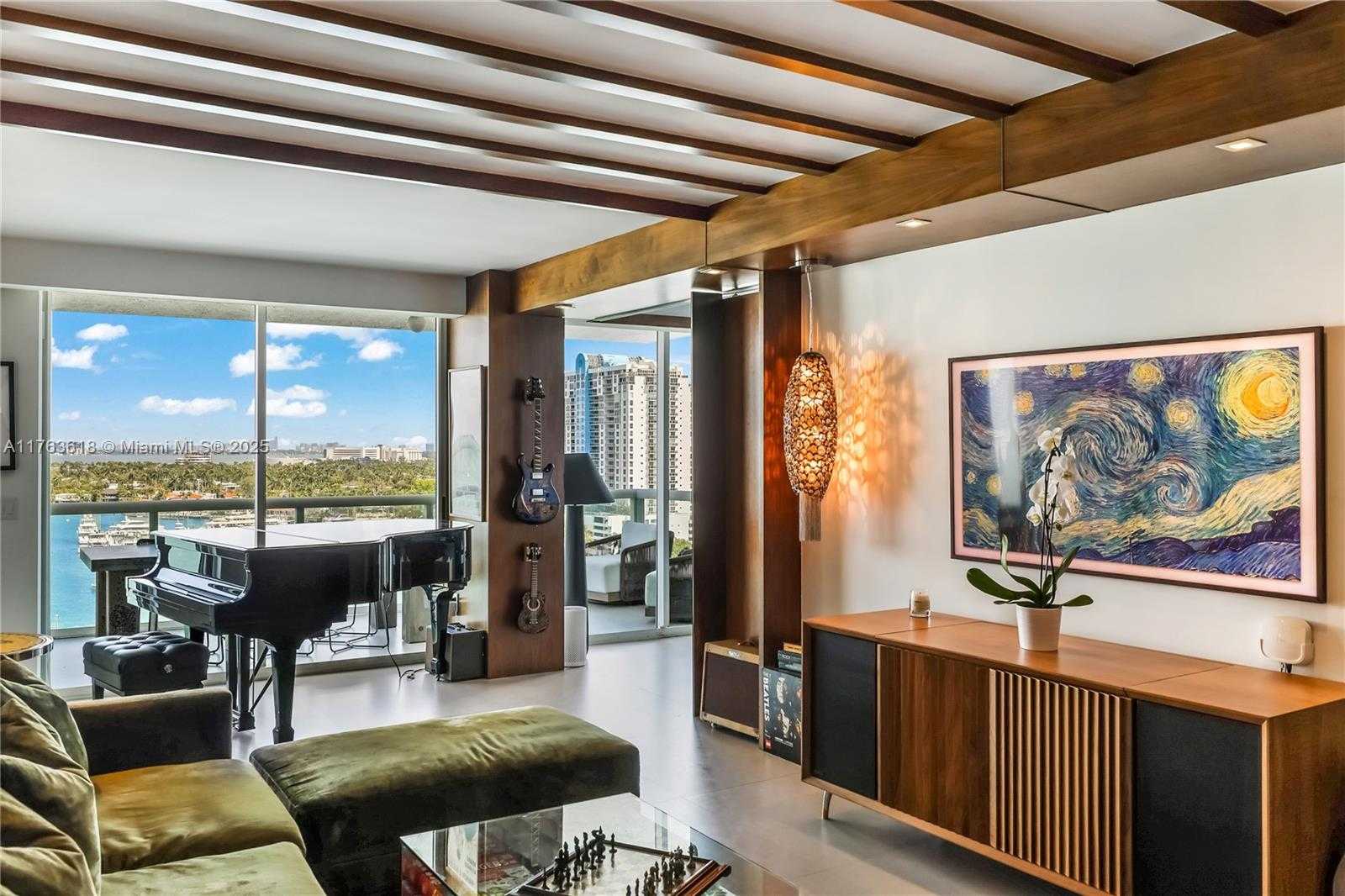 Small Image of 10 VENETIAN WAY #1503, Miami Beach Number 2