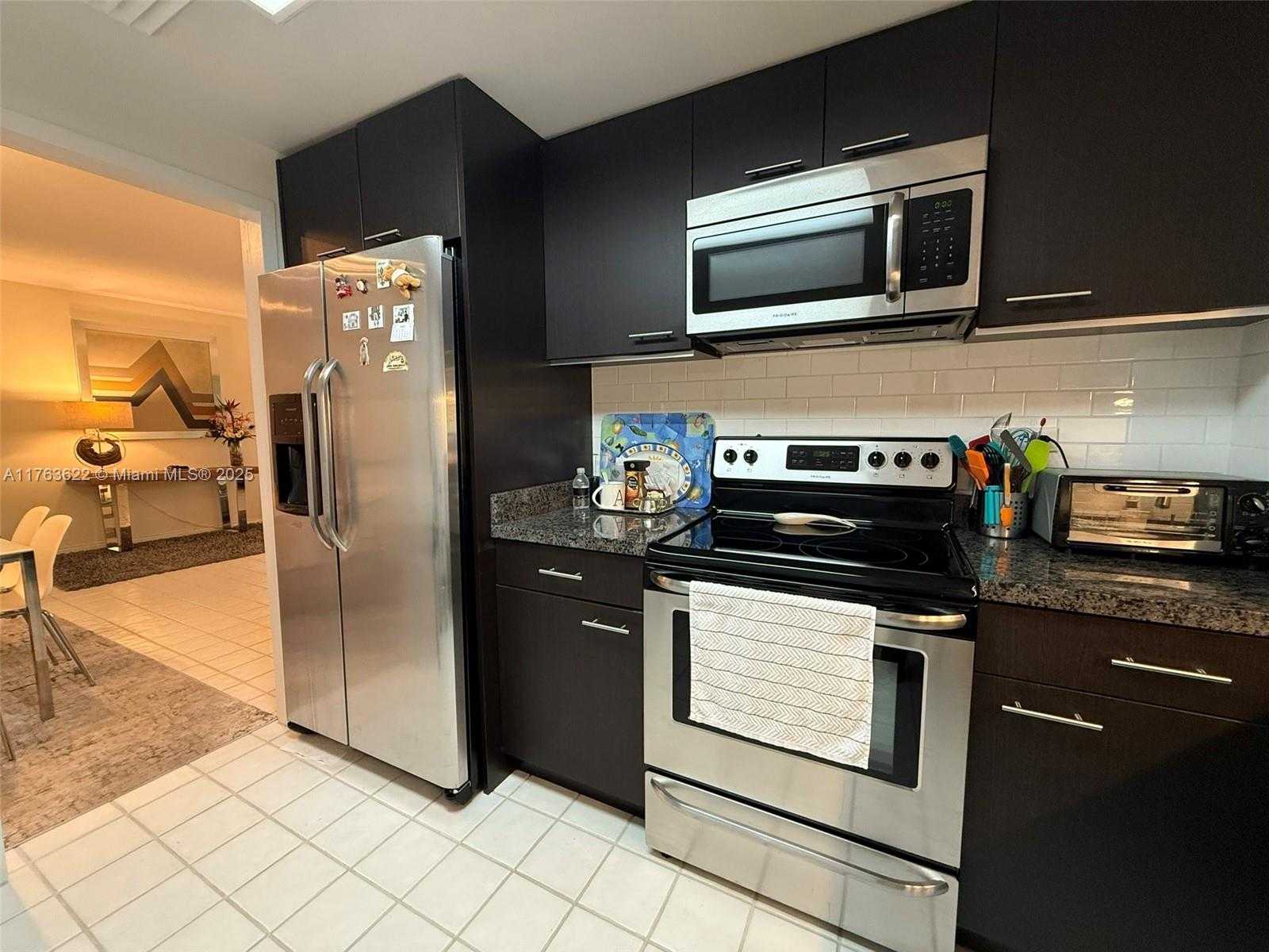 Small Image of 2451 BRICKELL AVE #20N, Miami Number 16