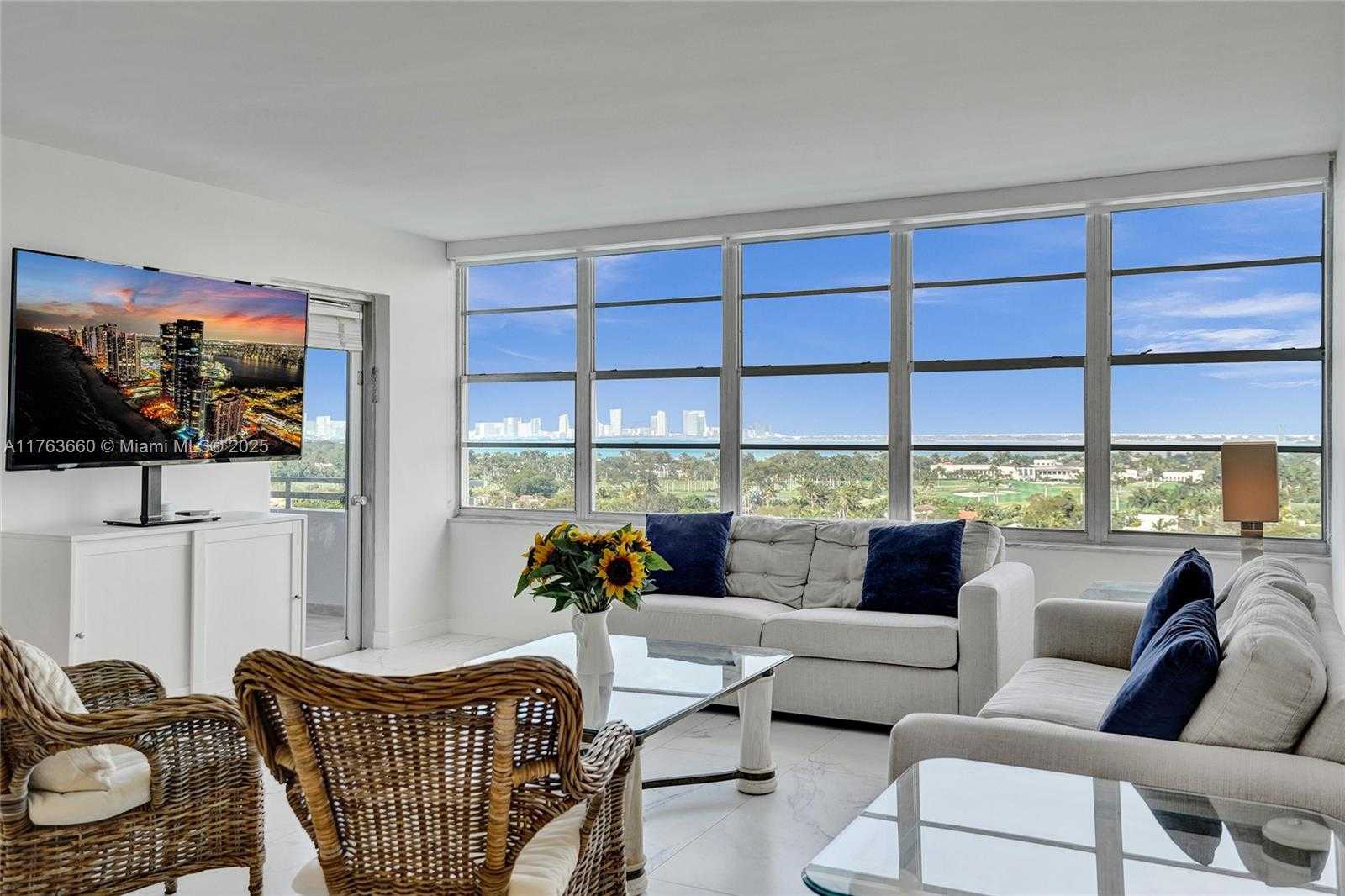 Small Image of 5700 COLLINS AVE #12E, Miami Beach Number 25