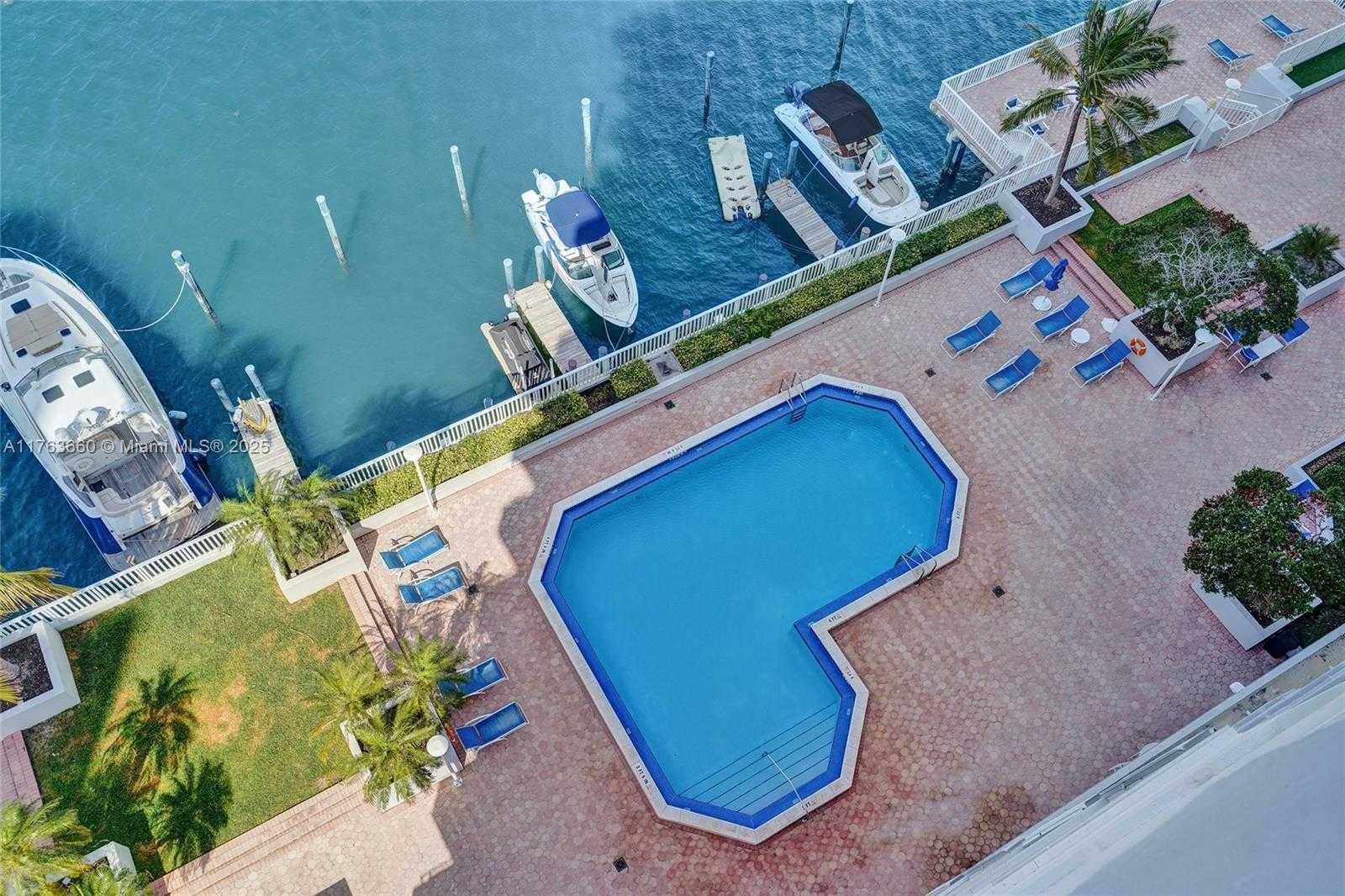 Small Image of 5700 COLLINS AVE #12E, Miami Beach Number 50