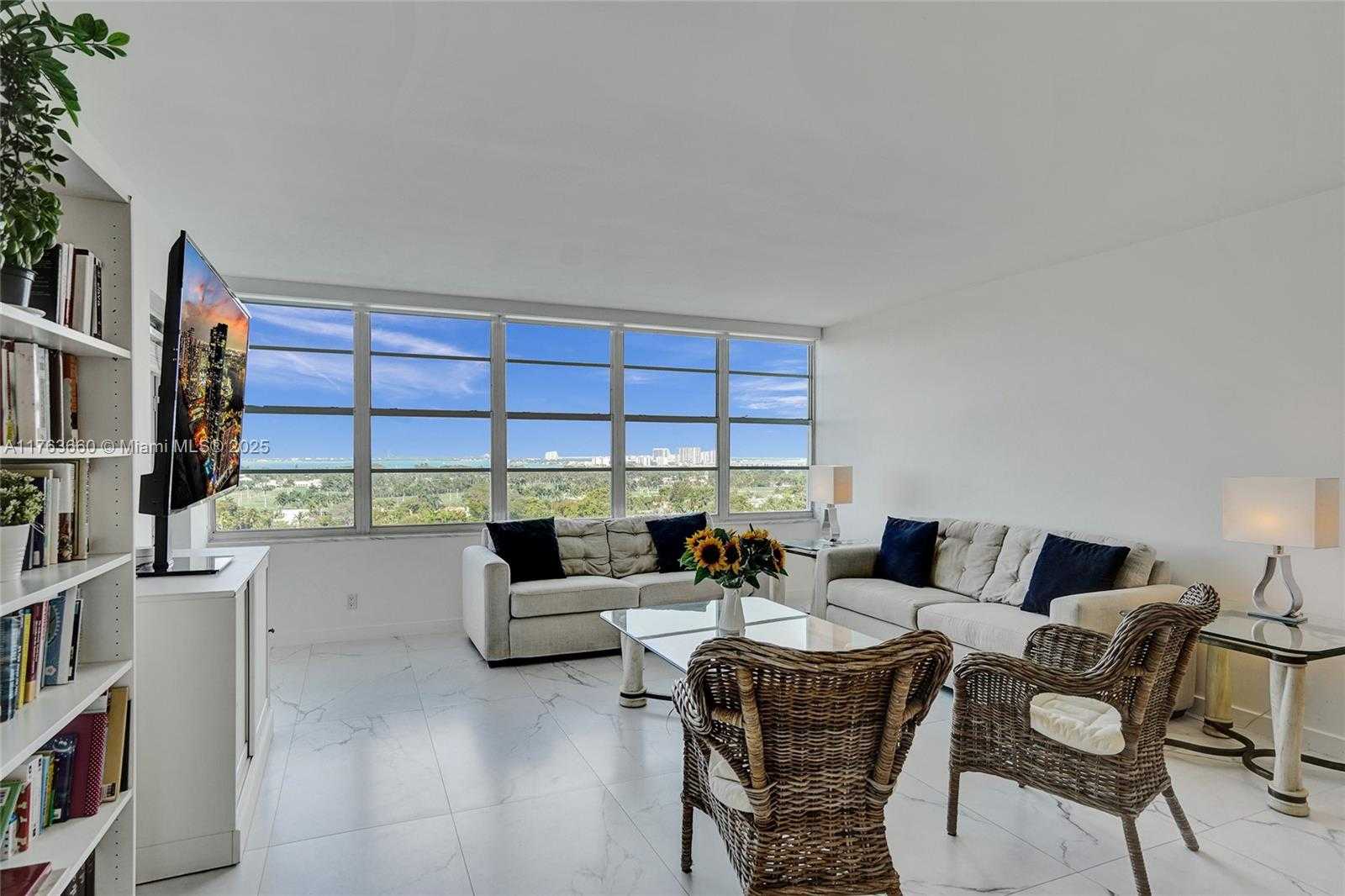 Small Image of 5700 COLLINS AVE #12E, Miami Beach Number 7