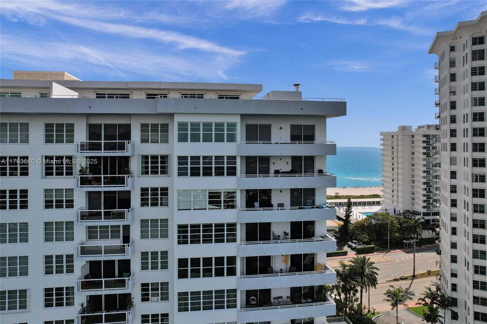 Small Image of 5700 COLLINS AVE #12E, Miami Beach Number 71