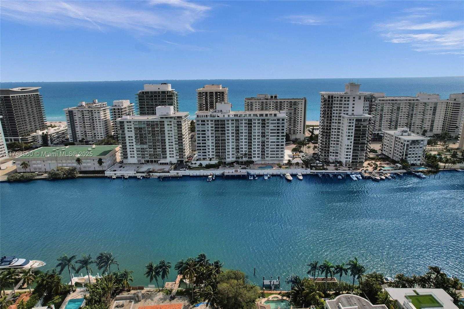 Small Image of 5700 COLLINS AVE #12E, Miami Beach Number 72