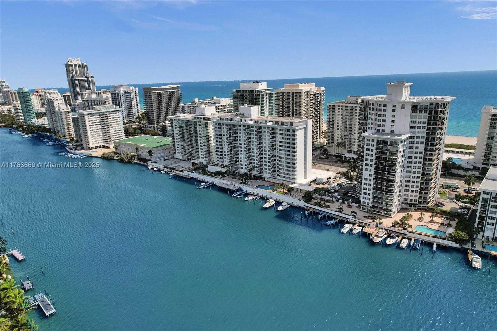 Small Image of 5700 COLLINS AVE #12E, Miami Beach Number 74