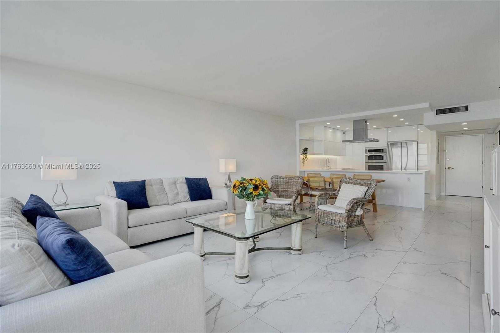 Small Image of 5700 COLLINS AVE #12E, Miami Beach Number 9