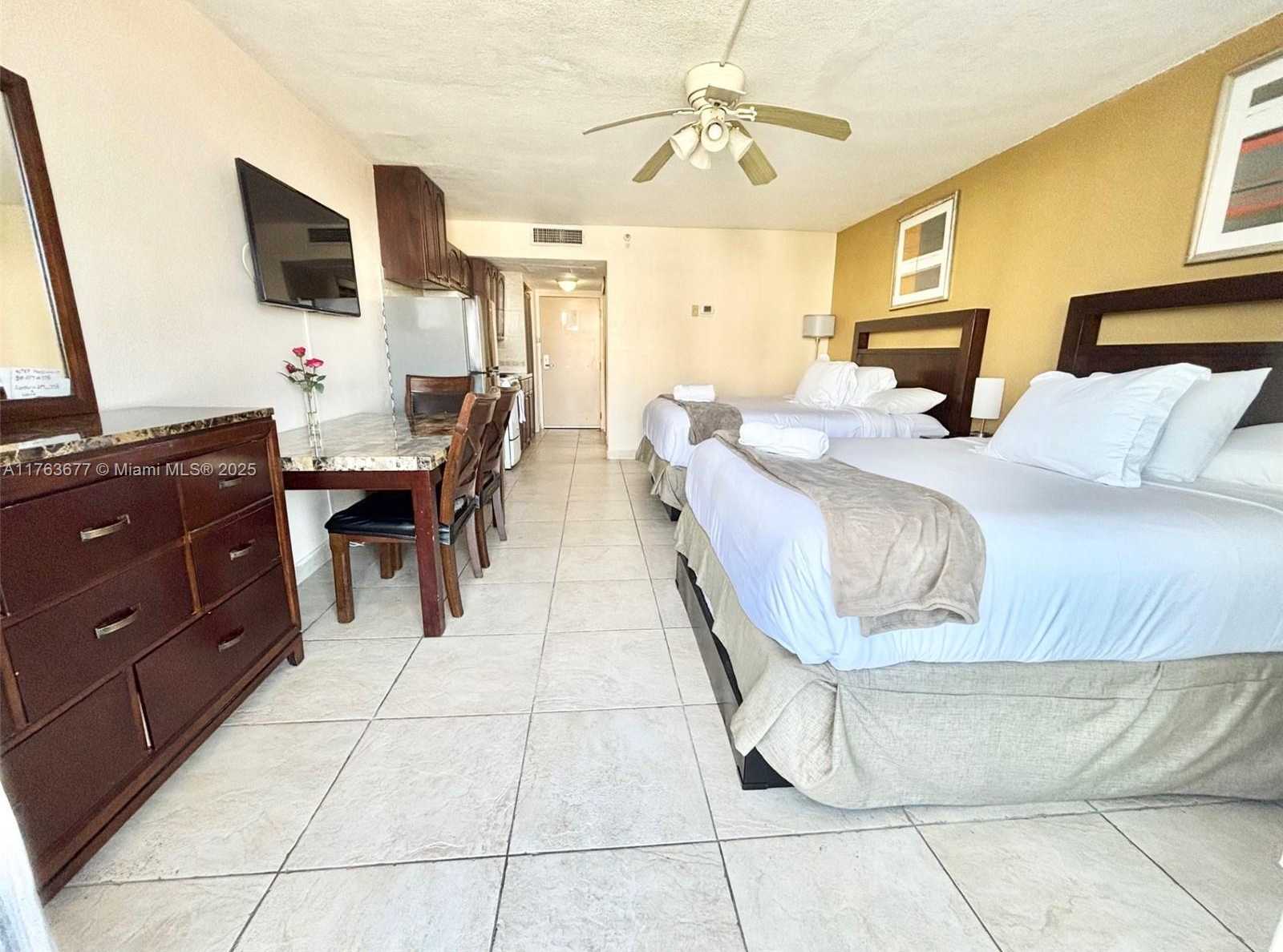 Small Image of 19201 COLLINS AVE #338, Sunny Isles Beach Number 4