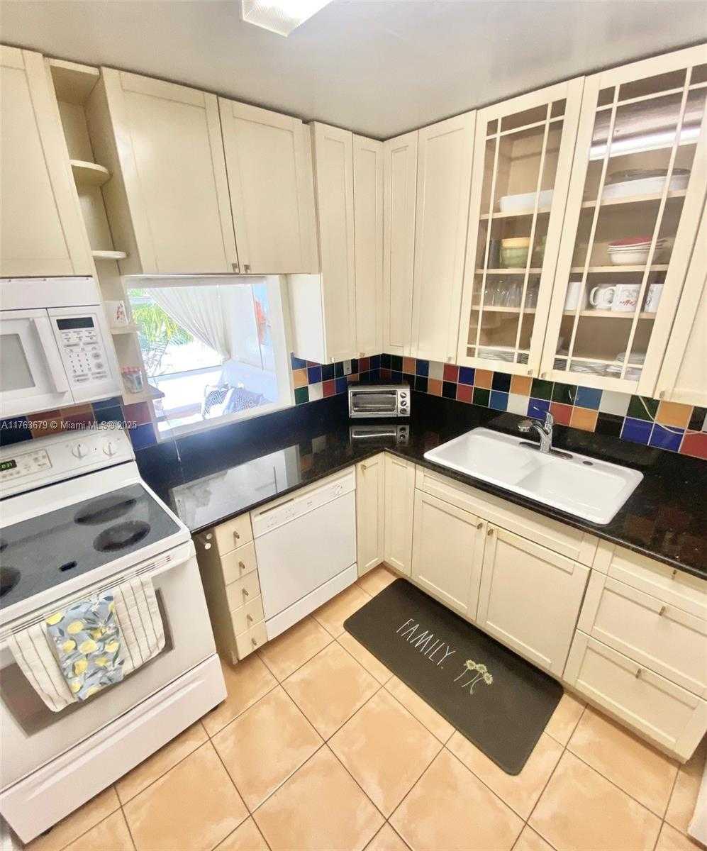 Small Image of 210 172ND ST #226, Sunny Isles Beach Number 10