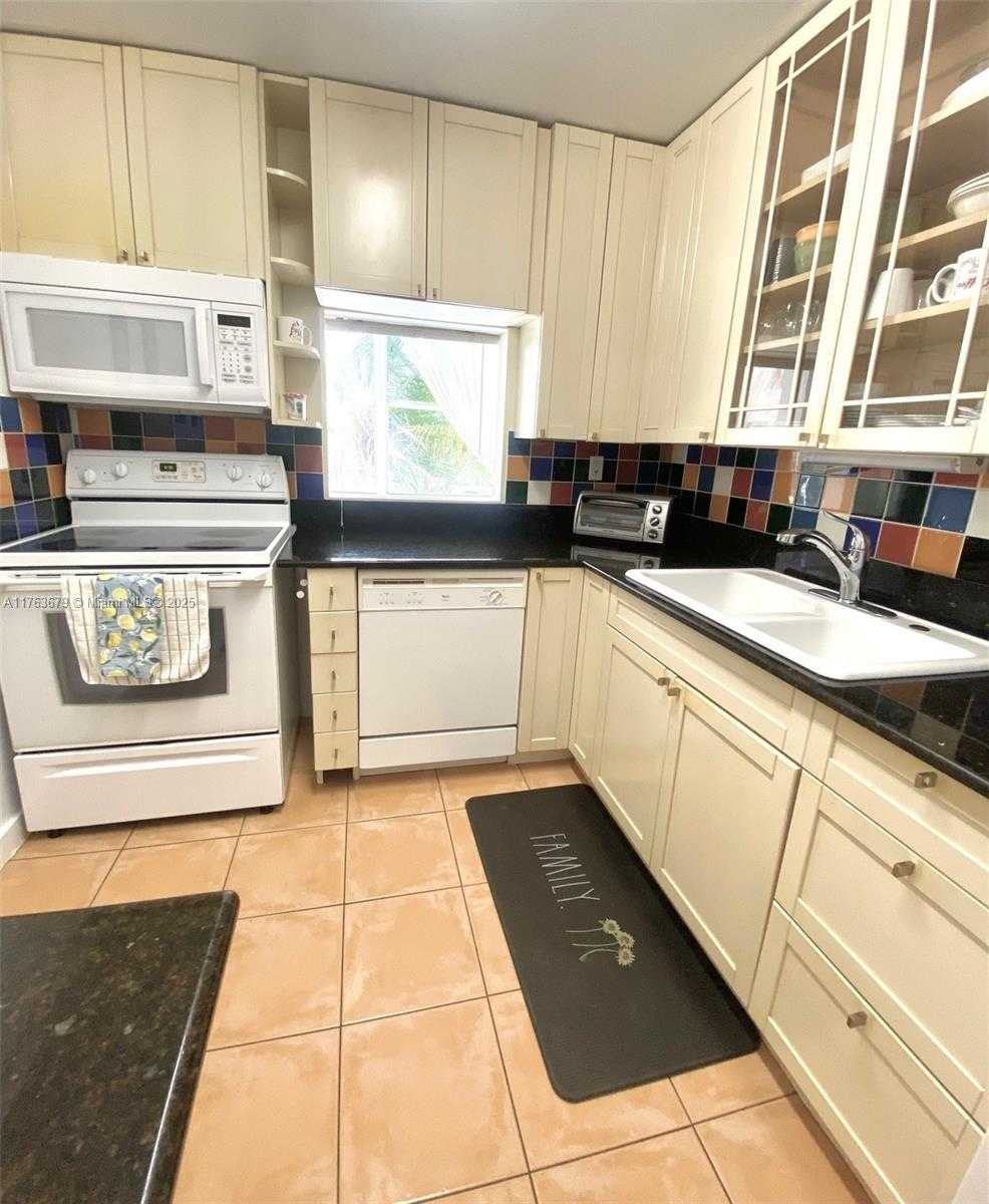 Small Image of 210 172ND ST #226, Sunny Isles Beach Number 11