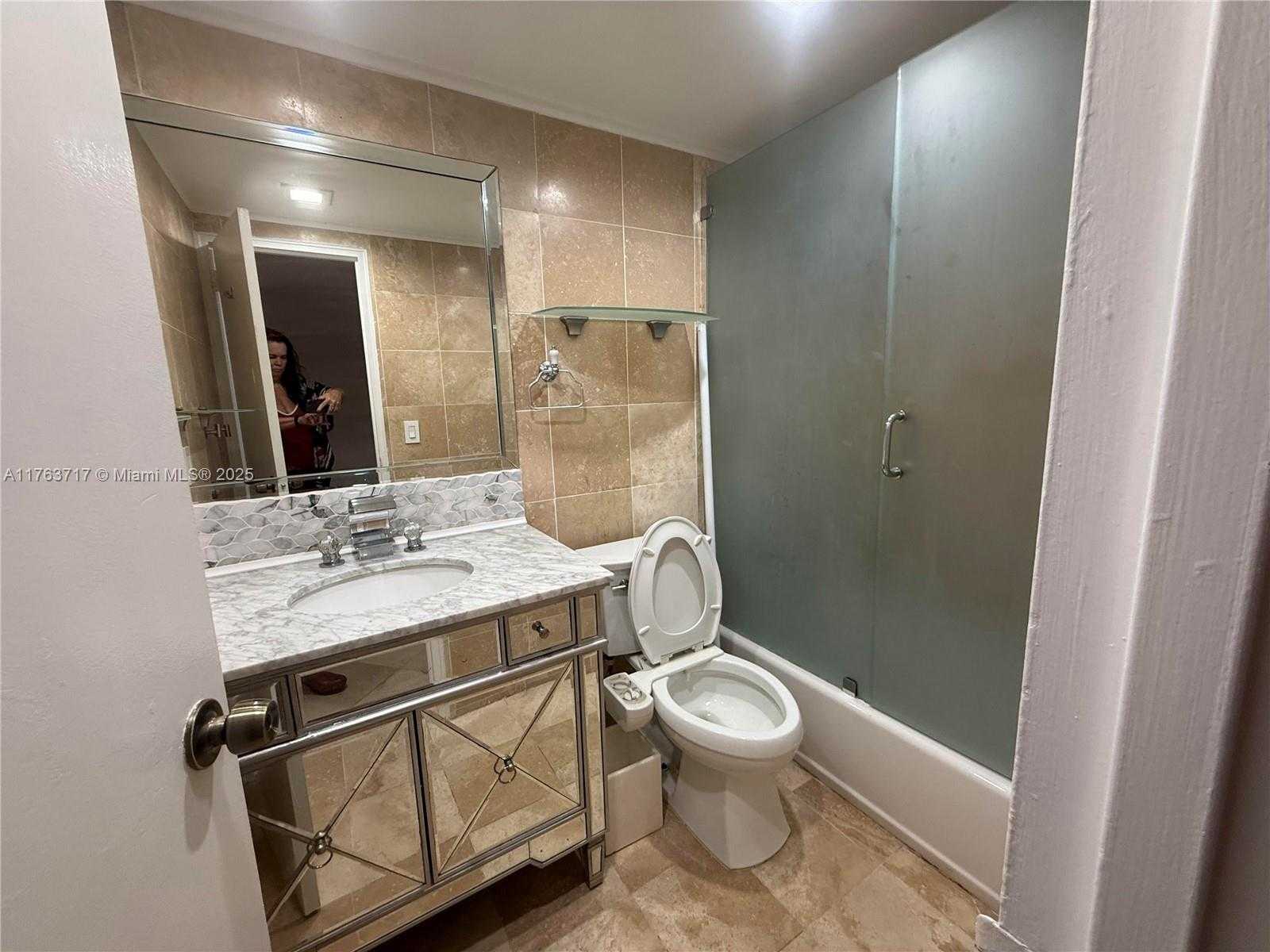 Small Image of 10185 COLLINS AVE #308, Bal Harbour Number 24