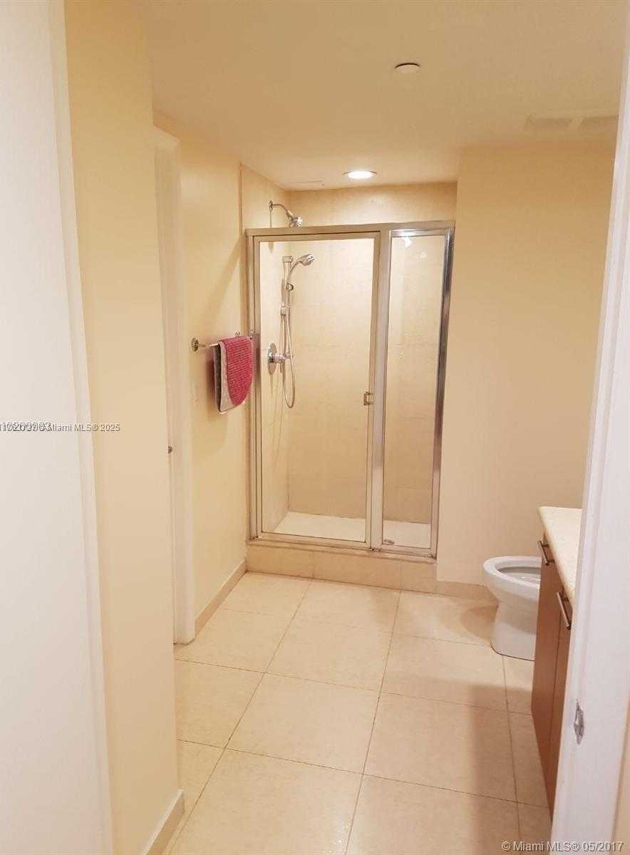 Small Image of 50 BISCAYNE BL #1805, Miami Number 16