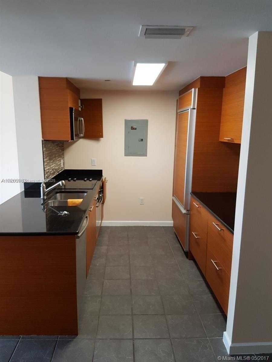 Small Image of 50 BISCAYNE BL #1805, Miami Number 7