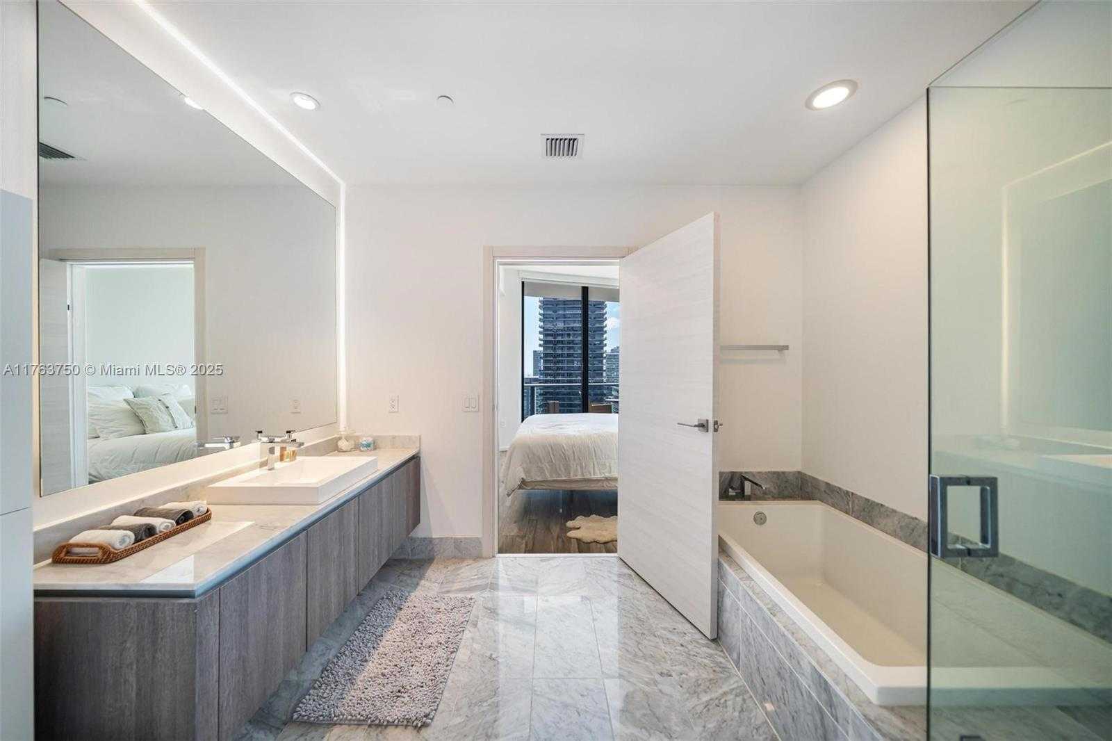 Small Image of 801 SOUTH MIAMI AVE #4802, Miami Number 20