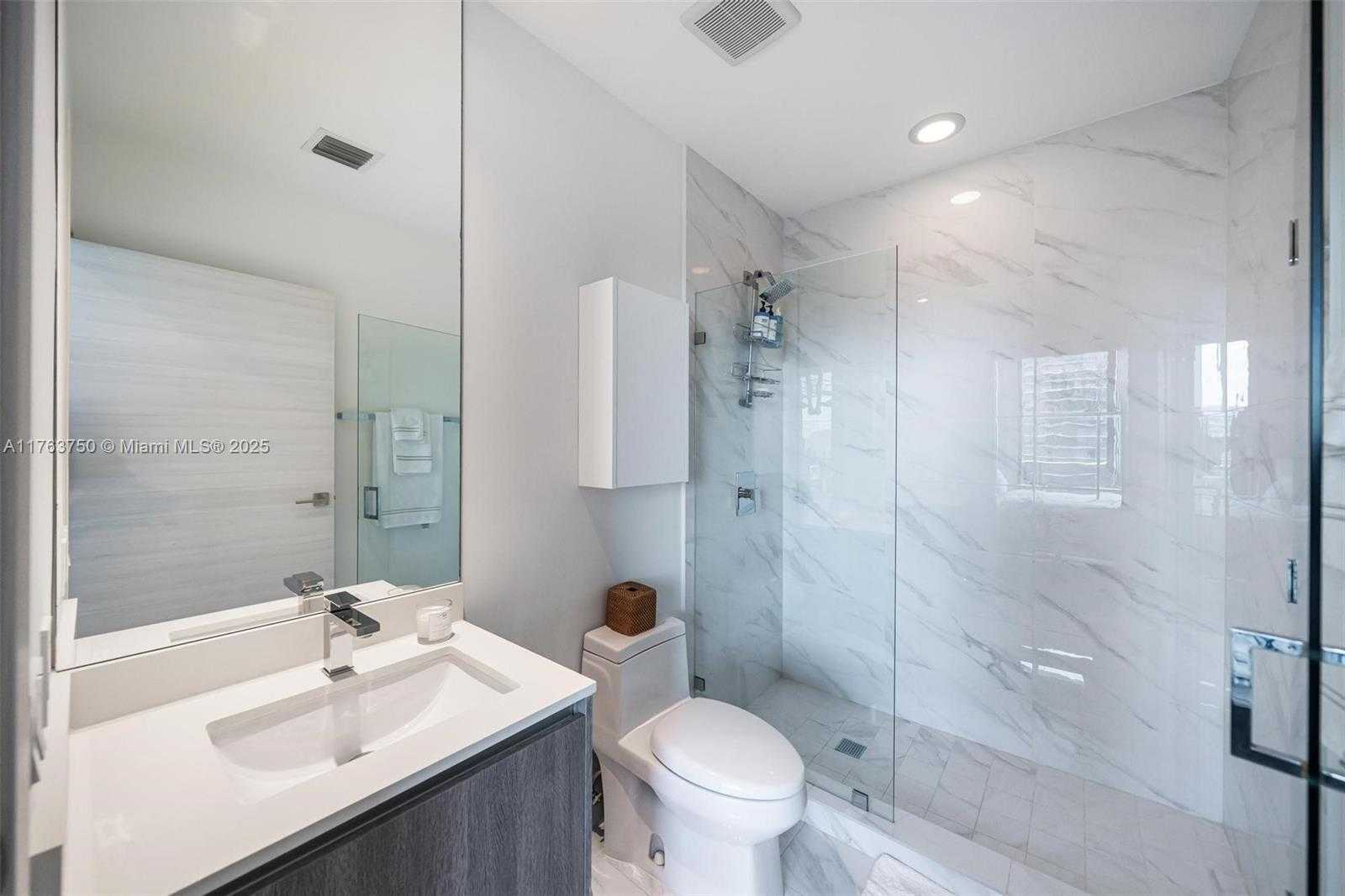 Small Image of 801 SOUTH MIAMI AVE #4802, Miami Number 28