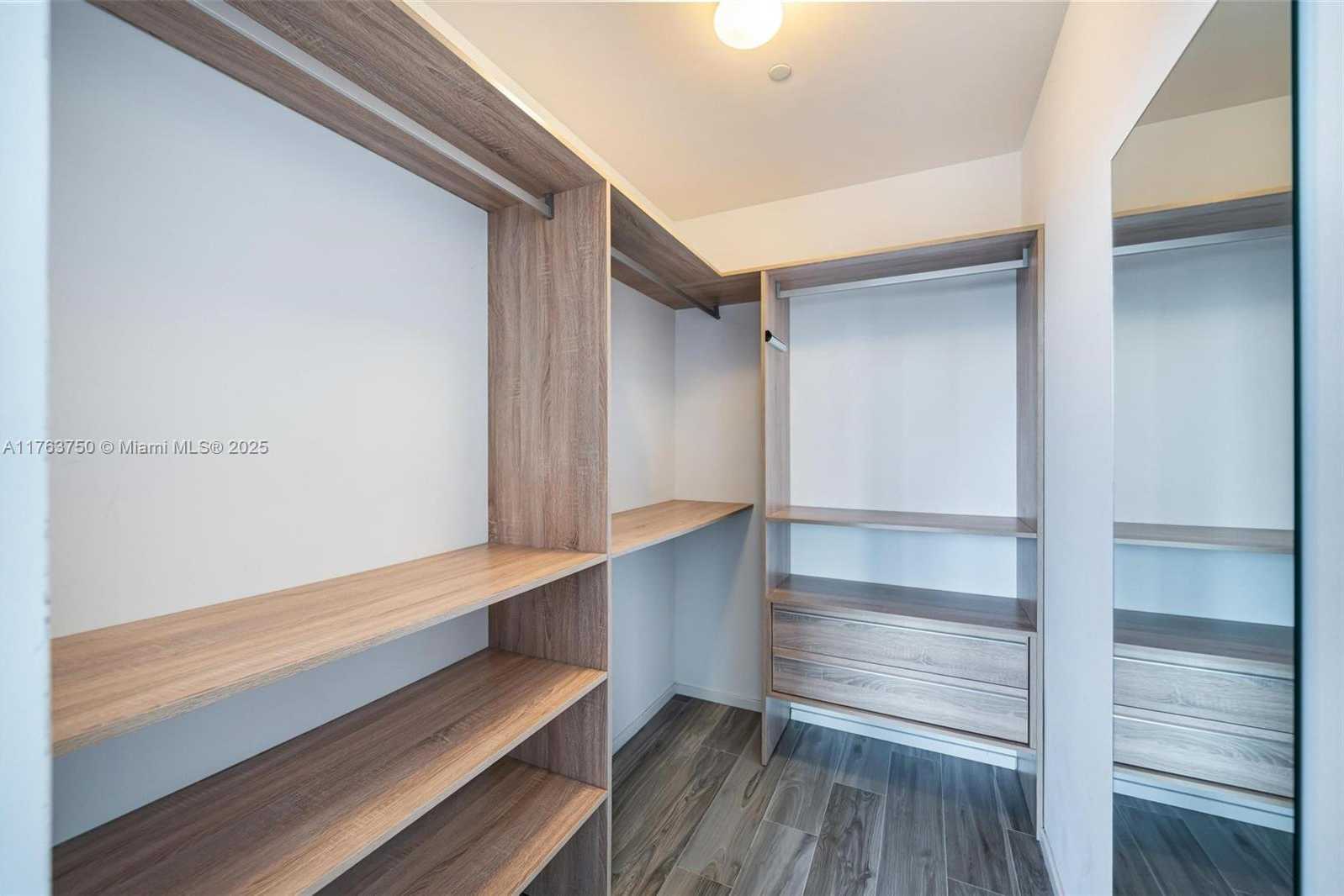 Small Image of 801 SOUTH MIAMI AVE #4802, Miami Number 29