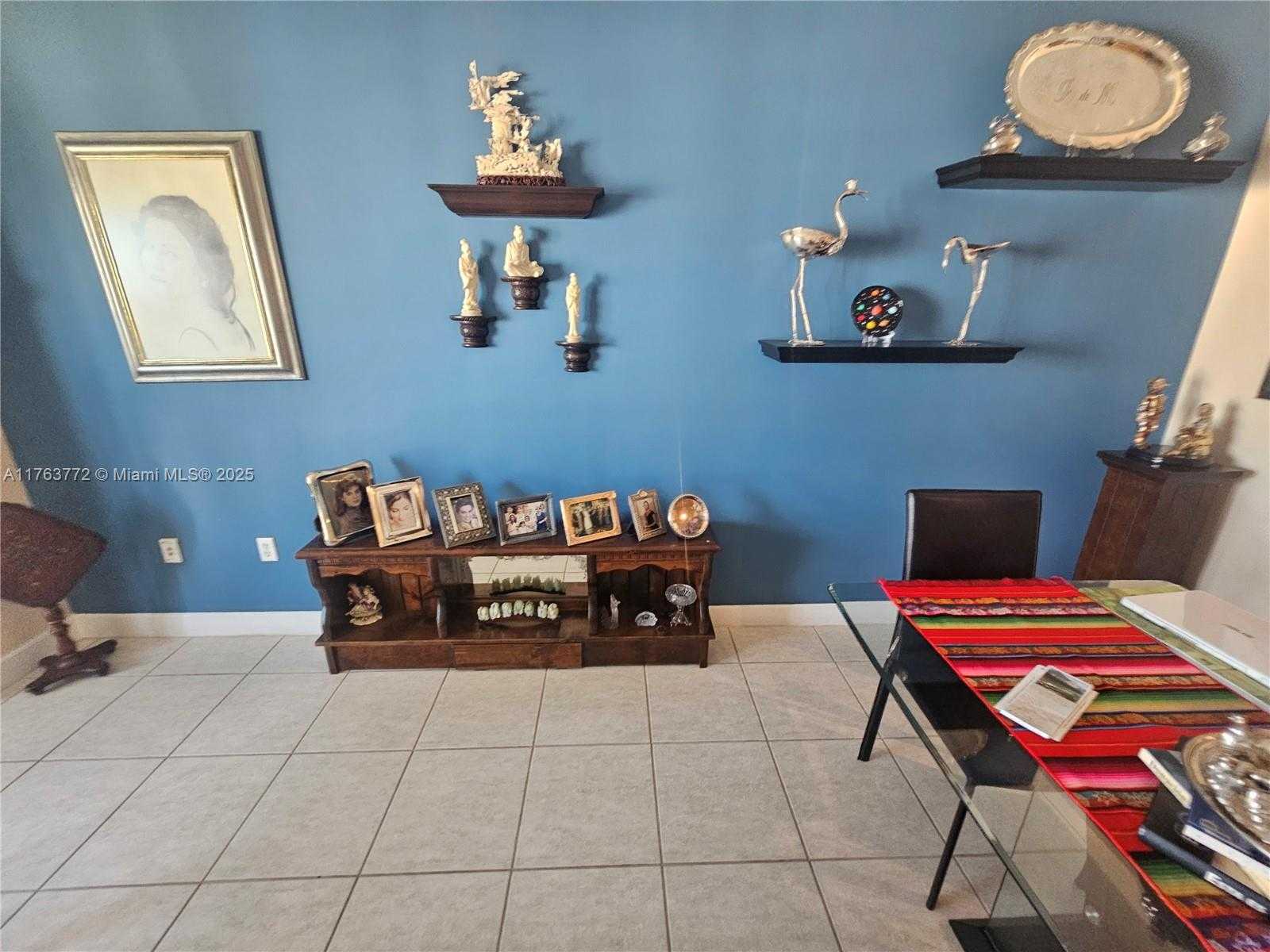 Small Image of 50 MENORES AVE #828, Coral Gables Number 20