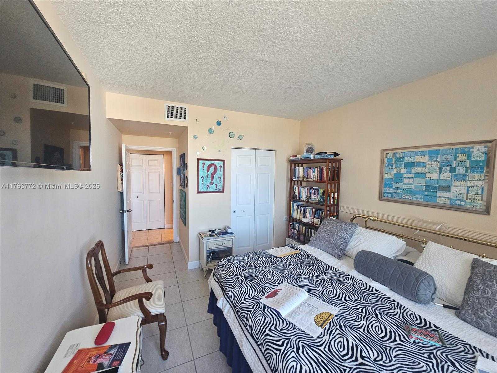 Small Image of 50 MENORES AVE #828, Coral Gables Number 24