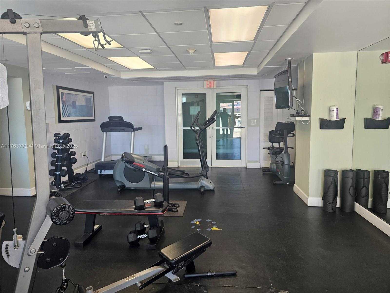 Small Image of 50 MENORES AVE #828, Coral Gables Number 33